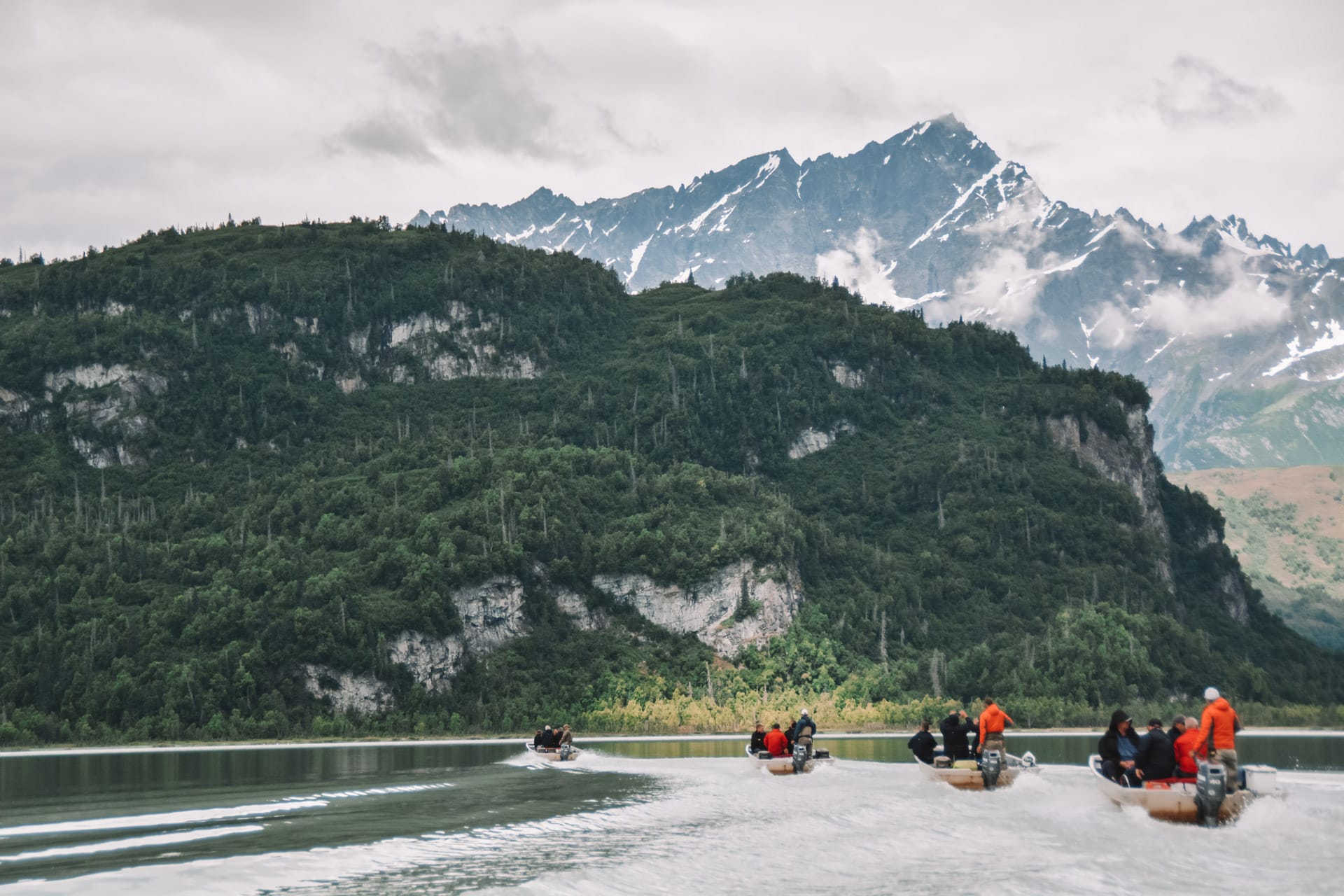 Salmon fishing in Alaska for incentive winners as a reward and recognition experience